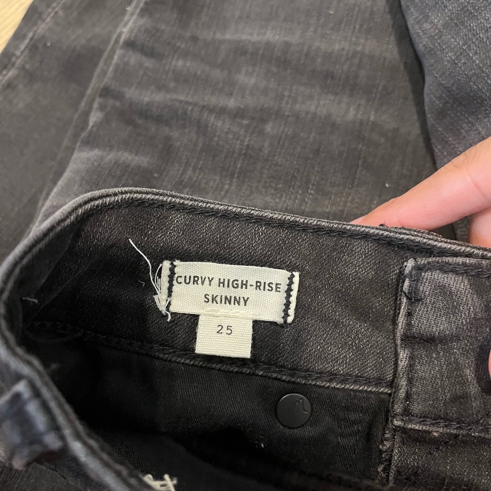 Curvy skinny high-rise black Madewell jeans - Picture 5 of 5
